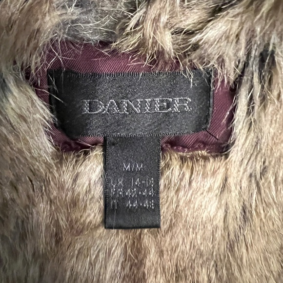 Danier maroon 3 in 1 faux fur jacket - Picture 5 of 6